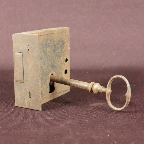 Serrure ancienne avec clef - serrure,