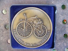 médaille Bronze moto PERREAUX