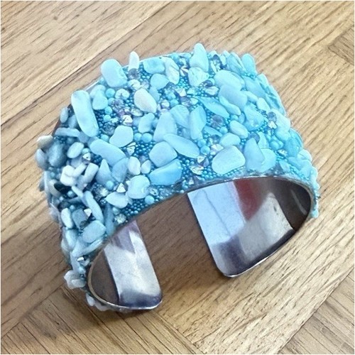 Bracelet manchette rigide