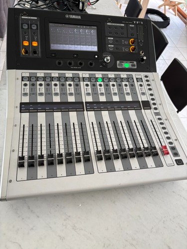 Yamaha tf1 mixer - yamaha,