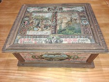 Magnifique et ancienne boîte