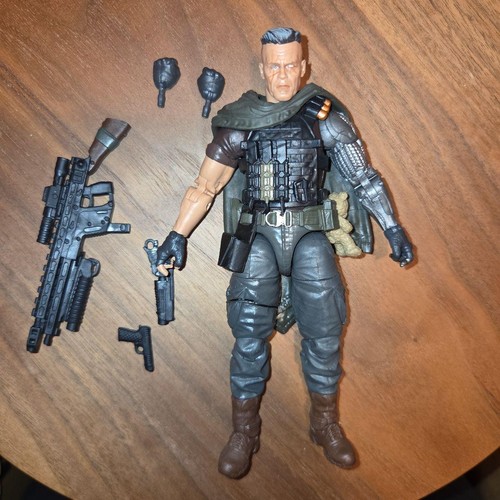 Marvel legends cable deadpool - legends,