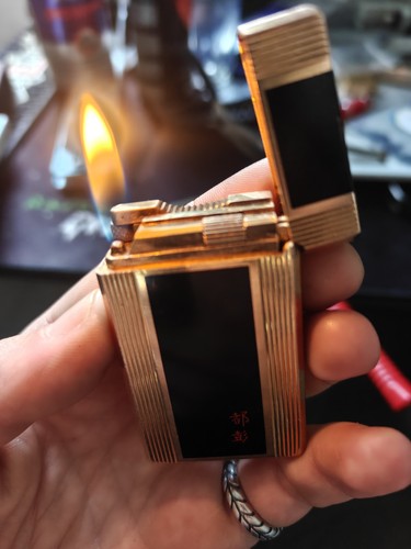Révisé briquet t dupont - -, s.t.