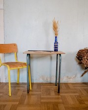 Edouard, le bureau d'écolier