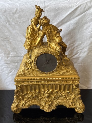 Pendule bronze doré à - doré,