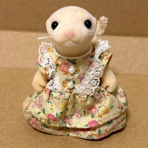 Figurine sylvanian families - sylvanian,