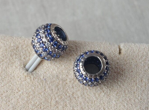 Paire charms oxyde - charms,, et
