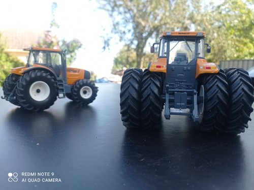 Tracteurs miniatures lot - tracteurs, 2