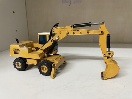 Pelleteuse liebherr 921 50 - 921, 1/50