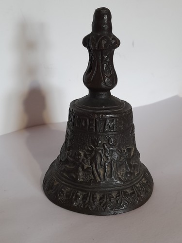 Ancienne clochette cloche - ancienne,