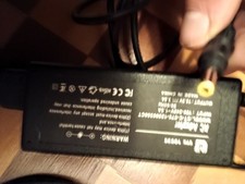 chargeur adaptateur secteur pc