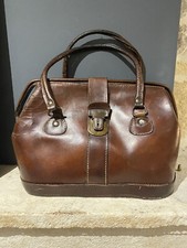 Antique brown leather handbag suitcase / satchel / bag women's leather goods