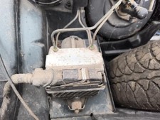 Bloc ABS (freins anti-blocage)