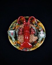 Assiette homard en barbotine