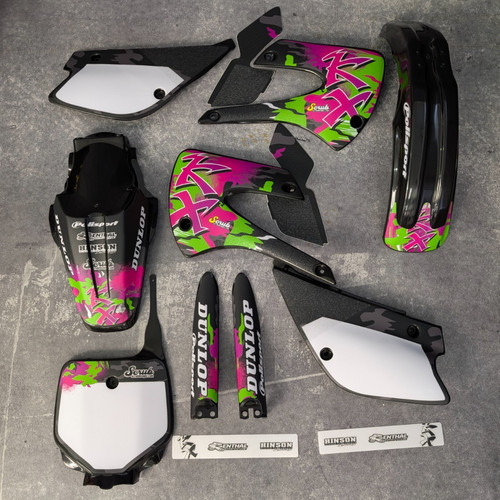 Plastiques graphiques - plastiques, +