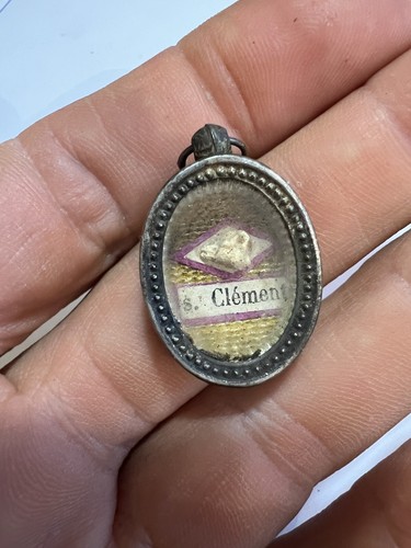 Pendentif reliquaire de - pendentif,
