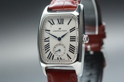 Presque comme neuve montre - neuve],