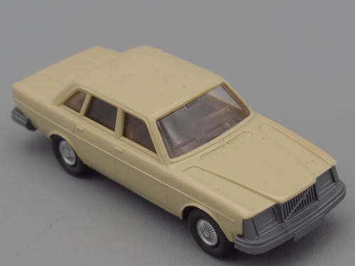 Voiture volvo 264 - volvo, crème
