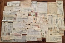 ● Lot 33 vieux papiers