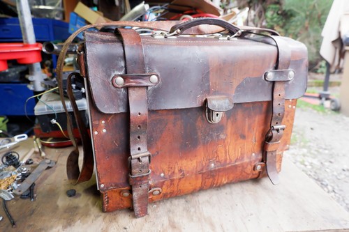 Ancienne valise outils - , en