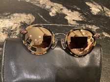 Très Belle Et Authentique