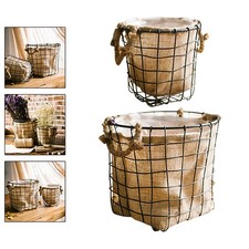 Panier artisanal en fer tissé