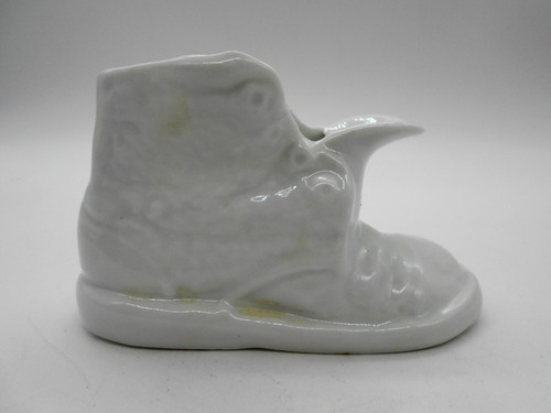 Cendrier figurine bottine - cendrier,