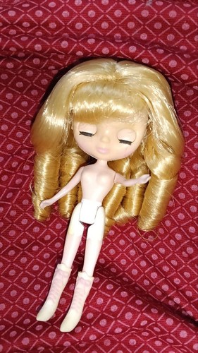 Petit blythe doll body blonde - doll,