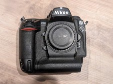 Clean!! Nikon D2X (Body Only) firmware 2.0