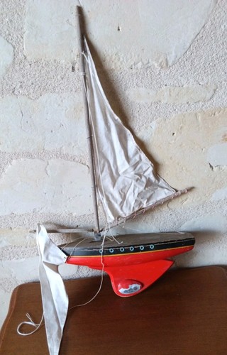 Voilier bassin bois - bois,