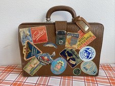 Ancienne valisette petit valise sacoche cuir année 50/60 voyage autocollant 