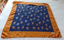 Foulard GIVENCHY soie vintage