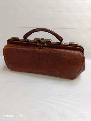 Sac valise medecin ancien