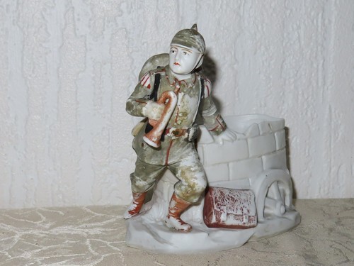 Figurine soldat porcelaine - soldat,