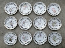 Lot 12 assiettes porcelaine