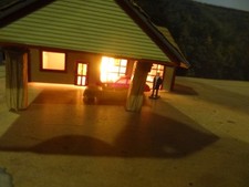 CUSTOM BUILT WOOD RANCH HOUSE w/CARPORT, CARS, FIGURES, LIGHT