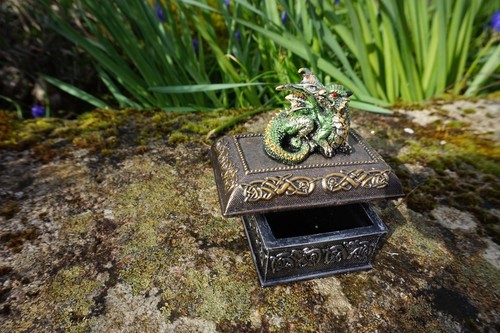 87049 figurine statue boite - a,