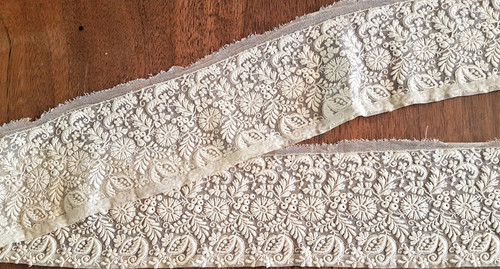 Dentelle fin xixe brodée - -,