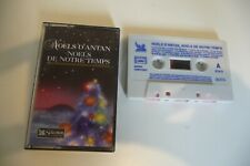 LES PETITS CHANTEURS A LA