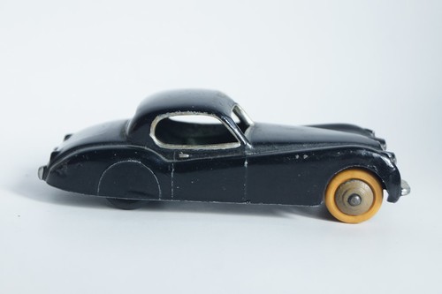 Dinky toys voiture miniature - dinky,