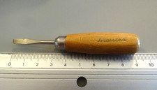 Tournevis manche en bois L