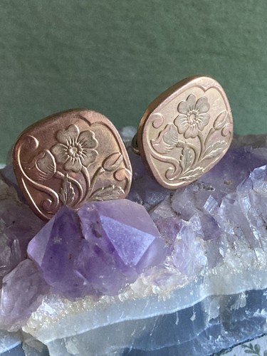 Anciens boutons col - anciens, /