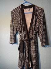 Marilyn Monroe short wrap front robe size M