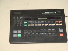 Boite à rythme Yamaha RX11