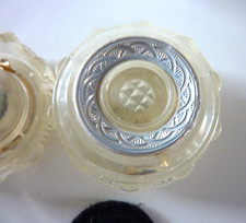 4 Anciens boutons de poste