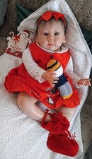 souriante bébé reborn  Nina