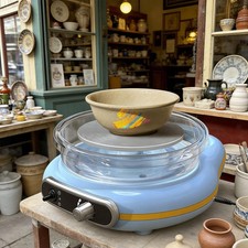 Tour de poterie à double