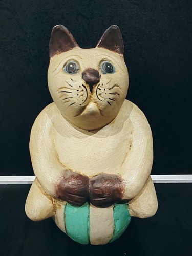 Gros chat assis bois - gros, 21