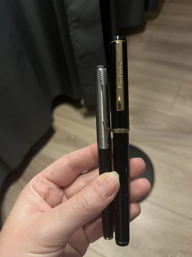 Stylos plume noirs lot de - -,