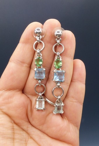 Boucles oreilles signé - boucles,